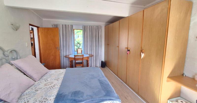 2 Bedroom Property for Sale in Fraaiuitsig Western Cape